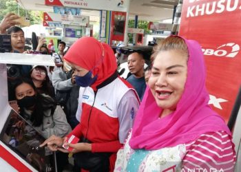 Pembayaran BBM mobil dinas Pemkot Semarang gunakan non tunai
