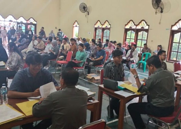Bawaslu Kota Semarang mengumumkan 4.646 calon pengawas TPS terpilih 1 Bawaslu Kota Semarang mengumumkan 4.646 calon pengawas TPS terpilih