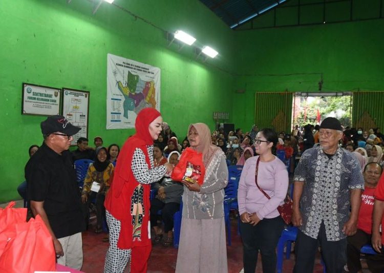 Ajeng Tjahjo Kumolo fokus program tebus murah sembako untuk bantu warga 1 Ajeng Tjahjo Kumolo fokus program tebus murah sembako untuk bantu warga