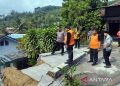 Dua ruang SMPN 1 Jenawi Karanganyar rusak parah terkena longsor