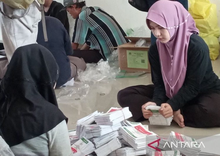 KPU Banyumas inventarisasi gudang logistik di tingkat PPK 1 KPU Banyumas inventarisasi gudang logistik di tingkat PPK