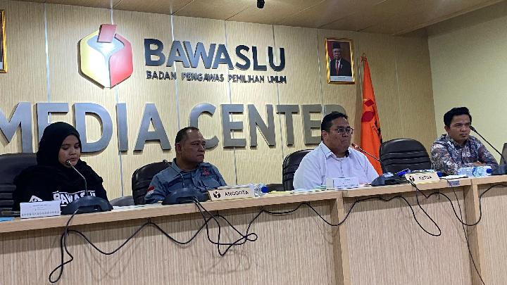 Terletak di Dekat Posko Tim Kampanye, 21.947 TPS Dinilai Rawan Mobilisasi Massa » Warga Berita 1 Terletak di Dekat Posko Tim Kampanye, 21.947 TPS Dinilai Rawan Mobilisasi Massa » Warga Berita
