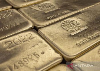 Harga emas Antam hari ini turun Rp9.000