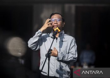 Presiden Jokowi tanda tangani keppres pemberhentian Mahfud Md