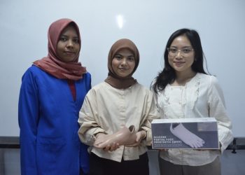 Mahasiswi Teknik Biomedis Udinus Buat Kaki Palsu yang Lebih…
