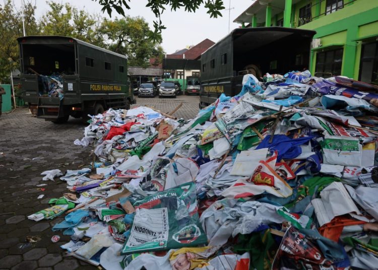 Puluhan Truk APK Ditertibkan di Kota Pekalongan