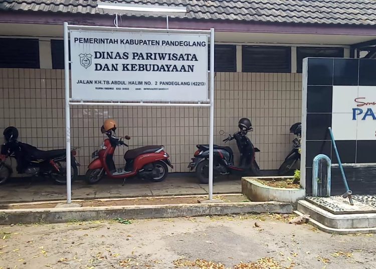 Disparbud Pandeglang Telah Tinjau Tiga Benda Kuno, Patung Budha Diragukan Keasliannya – Warga Berita 1 Disparbud Pandeglang Telah Tinjau Tiga Benda Kuno, Patung Budha Diragukan Keasliannya – Warga Berita