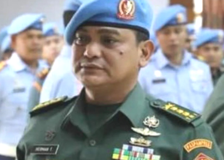 Soal Kasus di Wonosari, Asintel Paspampres: Bukan Paspampres yang Dorong dan Rebut Spanduk Warga 1 Soal Kasus di Wonosari, Asintel Paspampres: Bukan Paspampres yang Dorong dan Rebut Spanduk Warga