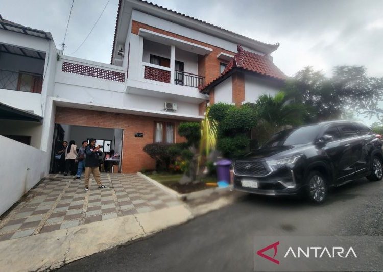 Hujan guyur Semarang jelang waktu pencoblosan