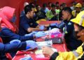 Ratusan karyawan Semen Gresik kompak jadi donor darah