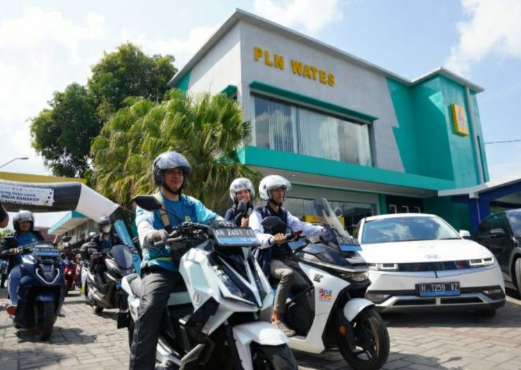 Touring ke Sungai Mudal, PLN perkenalkan “Wisata Jogja Ramah EV”