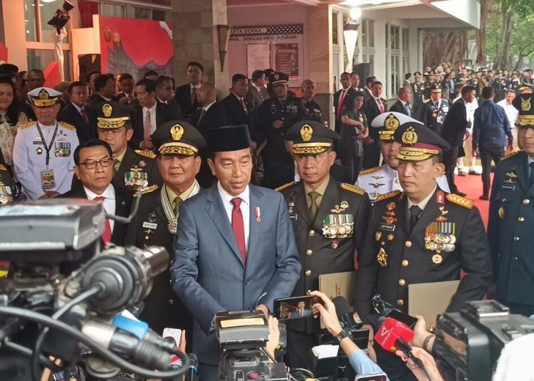 Netralkan Residu Politik, Presiden Ingatkan Jajaran TNI-Polri Ambil Langkah Proaktif 1 Netralkan Residu Politik, Presiden Ingatkan Jajaran TNI-Polri Ambil Langkah Proaktif