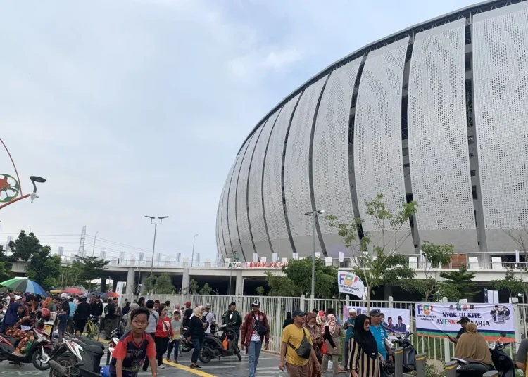 Kampanye Akbar AMIN di JIS Berakhir, Massa Pendukung Bergerak Tinggalkan Lokasi 1 Kampanye Akbar AMIN di JIS Berakhir, Massa Pendukung Bergerak Tinggalkan Lokasi