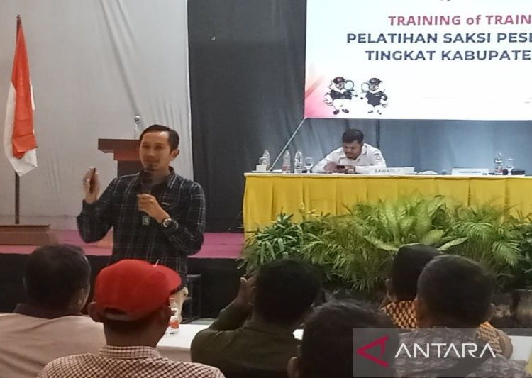 Bawaslu Batang edukasi saksi peserta pemilu cegah pelanggaran 1 Bawaslu Batang edukasi saksi peserta pemilu cegah pelanggaran