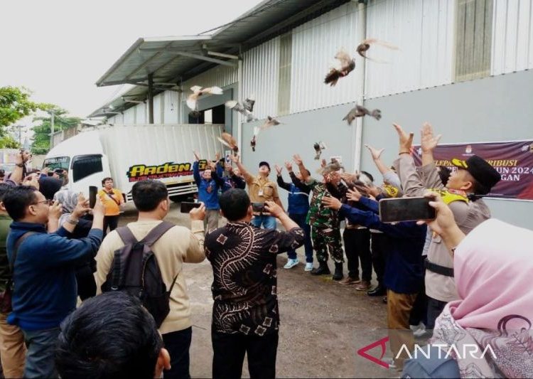 KPU Pekalongan mulai distribusikan logistik Pemilu 2024