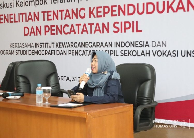 Prodi D4 Demografi dan Pencatatan Sipil SV UNS dan IKI Gelar FGD Tentang Kependudukan – Universitas Sebelas Maret