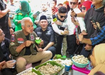 Ganjar Kampanye di Palembang, Janjikan Harga Pangan Murah – Warga Berita