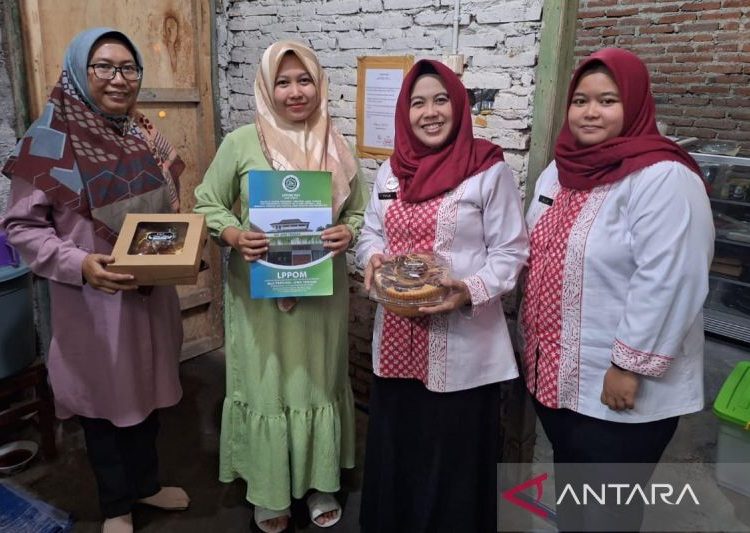 Pemkot Pekalongan dampingi pelaku UMKM peroleh sertifikat halal 1 Pemkot Pekalongan dampingi pelaku UMKM peroleh sertifikat halal