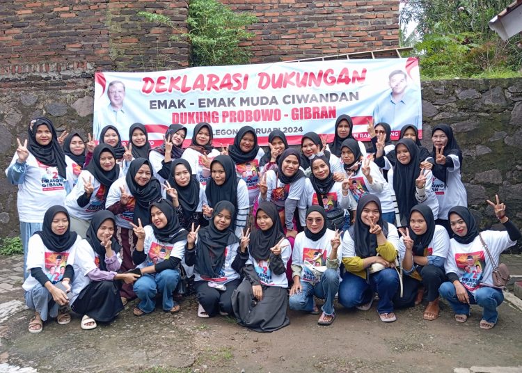Puluhan Emak-emak Muda di Ciwandan Deklarasi Dukung Prabowo-Gibran – Warga Berita