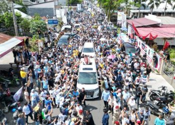 Usai Debat Terakhir, Prabowo Pulang Kampung Disambut Puluhan Ribu Masyarakat Sulawesi Utara – Warga Berita
