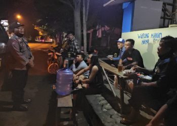 Jaga Keamanan Malam Minggu, Polsek Brebes Intensif Patroli Wilayah Rawan Dan Binluh Kepada Pemuda