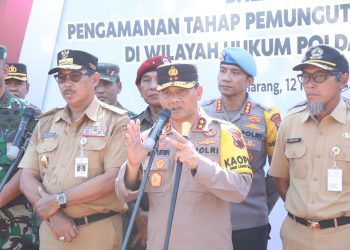 Pengamanan Tahap Pemungutan Suara Pemilu 2024: Polda Jateng Kerahkan Puluhan Ribu Personel.