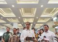 Presiden Jokowi sebut pertemuan dengan Surya Paloh untuk jadi “jembatan”