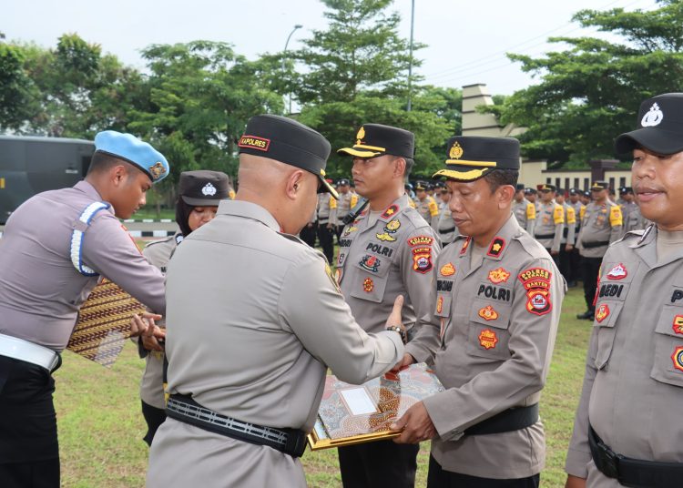Pasca Pencoblosan, Polres Serang Gelar Apel Konsolidasi Pengamanan TPS – Warga Berita