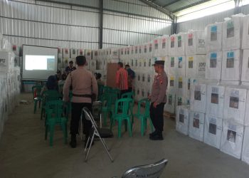 Pastikan Keamanan Rekapitulasi, Kapolsek Wanasari Monitoring Personel Pengamanan di PPK