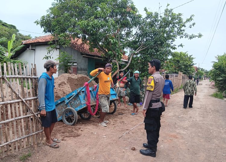Patroli Permukiman Warga, Bhabinkamtibmas Polsek Tanjung Sampaikan Pesan Kamtibmas