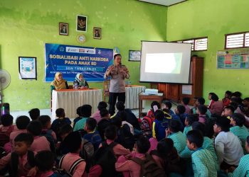 Goes To School, Kanit Binmas Polsek Paguyangan Berikan Materi Bahaya Bullying Dan Narkona
