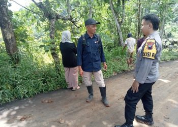 Waspada Bencana Alam, Patroli Polsek Salem Berikan Imbauan Kepada Warga Masyarakat