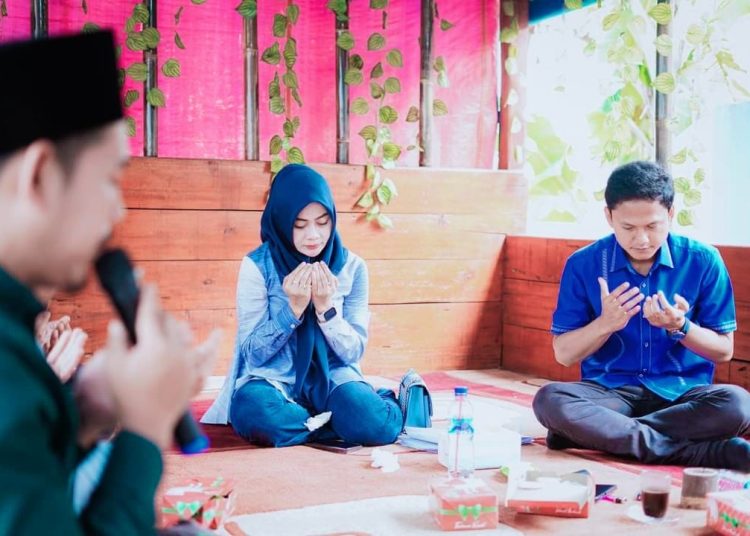 Keren, Caleg Pasutri Partai Demokrat Raih Kursi DPRD Pandeglang – Warga Berita