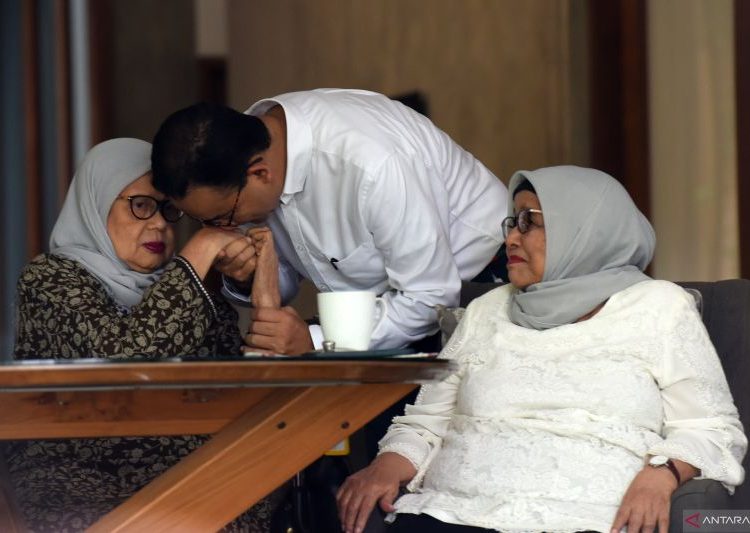 Doa ibunda Anies ke pasangan Anies-Muhaimin 1 Doa ibunda Anies ke pasangan Anies-Muhaimin