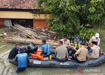 Banjir Demak, Gubernur Jateng libatkan 12 BPBD