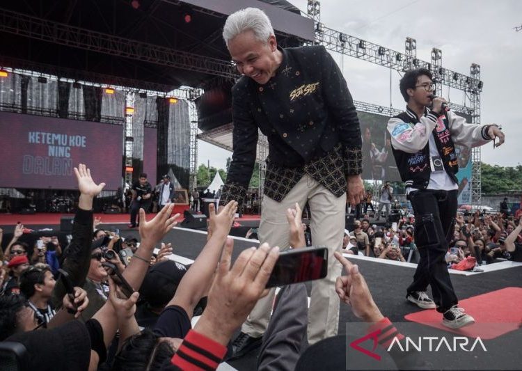 Kampanye akbar Ganjar Pranowo-Mahfud - Foto Warga Berita Jateng 1 Kampanye akbar Ganjar Pranowo-Mahfud – Foto Warga Berita Jateng