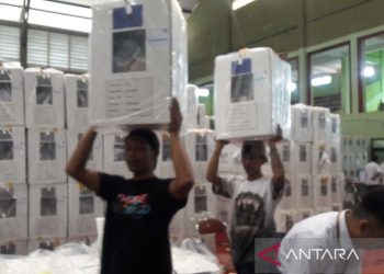 KPU Temanggung distribusikan logistik ke tingkat PPK