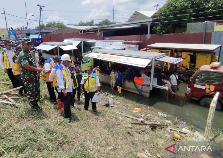 TNI siap terjunkan delapan SSK untuk penanganan pascabanjir di Demak