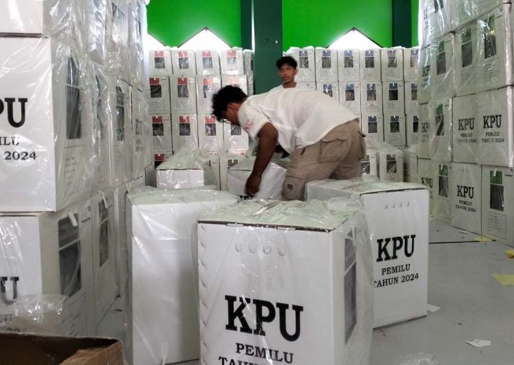 Pj Bupati Cilacap: Distribusi logistik Pemilu 2024 tepat waktu 1 Pj Bupati Cilacap: Distribusi logistik Pemilu 2024 tepat waktu