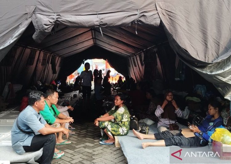 Pemkab Kudus : Korban banjir Demak yang mengungsi bertambah