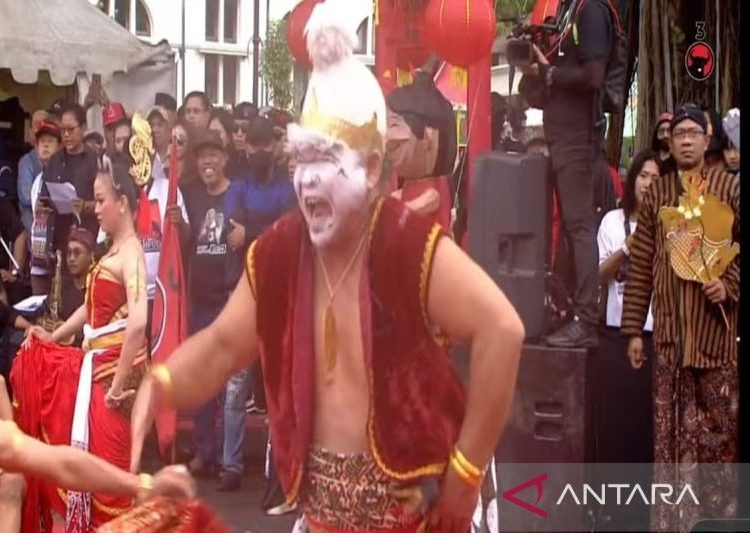 Seorang seniman berkostum Semar meninggal usai sambut Ganjar-Mahfud