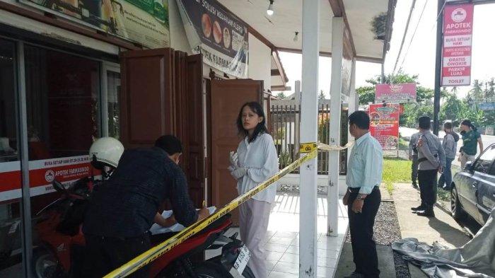Setelah Menjebol Plafon Apotek di Kulonprogo, Pencuri Ini Gondol Uang Rp 7,5 Juta di Laci Kasir » Warga Berita 1 Setelah Menjebol Plafon Apotek di Kulonprogo, Pencuri Ini Gondol Uang Rp 7,5 Juta di Laci Kasir » Warga Berita