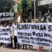 Masyarakat aksi di depan DPRD Surakarta dukung “Pemilu Adem No Curang”