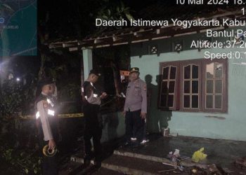 Petasan Meledak Bikin Atap Rumah Warga Bantul Jebol, 4 Orang Dilarikan ke Rumah Sakit » Warga Berita 10 Petasan Meledak Bikin Atap Rumah Warga Bantul Jebol, 4 Orang Dilarikan ke Rumah Sakit » Warga Berita
