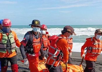 2 ABK yang Dikabarkan Hilang, Ditemukan di Perairan Kulonprogo dalam Kondisi Meninggal Dunia » Warga Berita