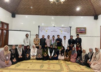 Parenting Islami: Ikhtiar Orang Tua Terhadap Anak Menuju Birrul Walidah