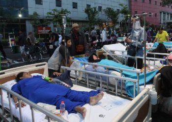 Begini Luas Dampak Gempa Tuban, di Surabaya, 160 Pasien Dievakuasi dari RS Airlangga » Warga Berita