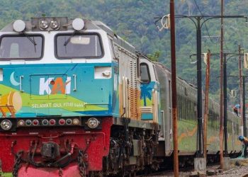 11 Penumpang Diturunkan Paksa dari Gerbong KA Gegara Kedapatan Merokok » Warga Berita