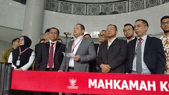 Bukti Nepotisme Memang Sudah Terjadi » Warga Berita 1 Bukti Nepotisme Memang Sudah Terjadi » Warga Berita