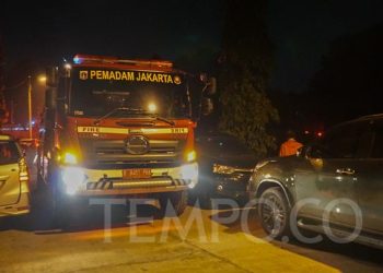Kabakaran Ngeri di Gudang Amunisi, Granat Sebesar Paha Manusia Terlontar 1 Km Tingginya » Warga Berita